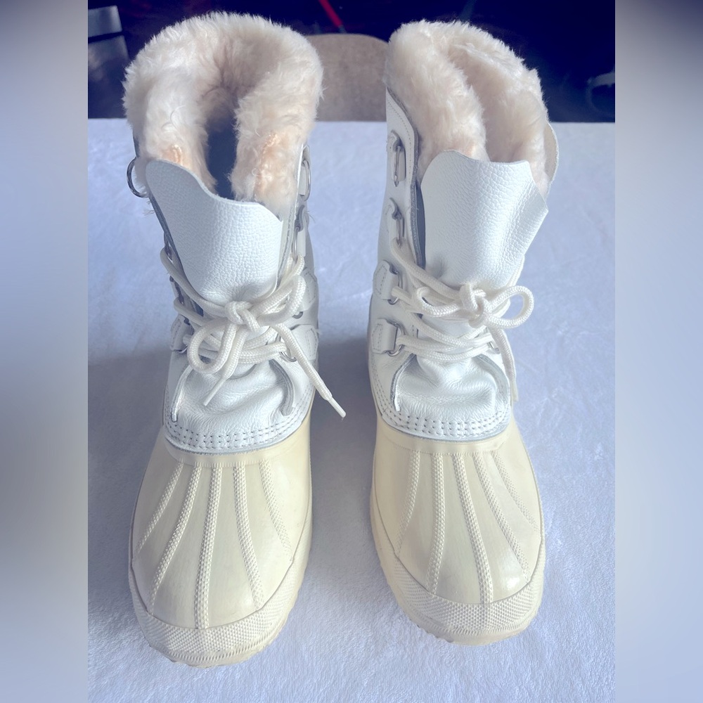 Sorel Cream and White Winter Boots